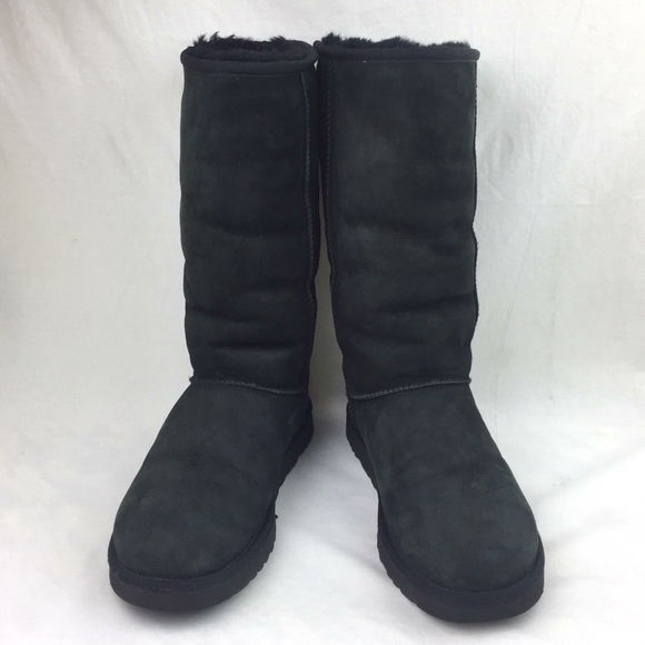 UGG Classic Tall Sheepskin Boots sz 10